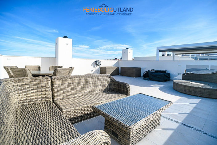 Image No.24-2 Bed Apartment for sale