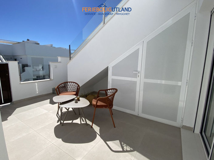 Image No.30-3 Bed Apartment for sale