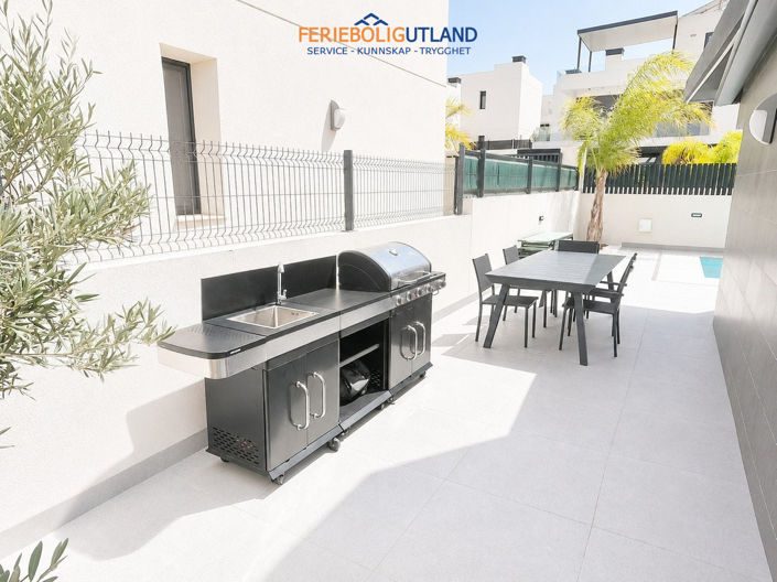 Image No.33-5 Bed Villa for sale