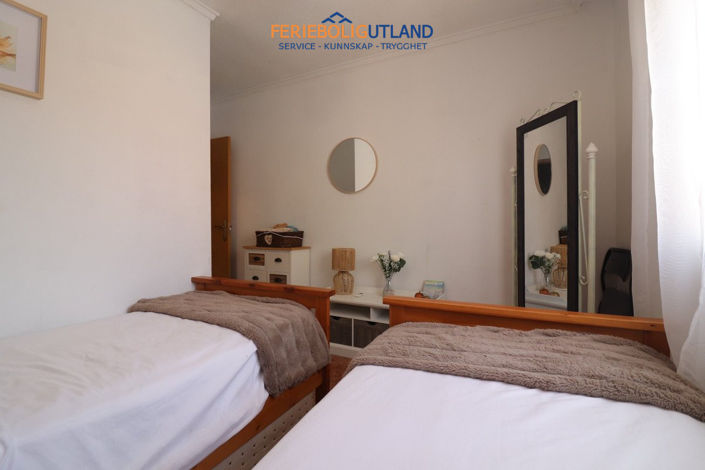 Image No.12-4 Bed Villa for sale