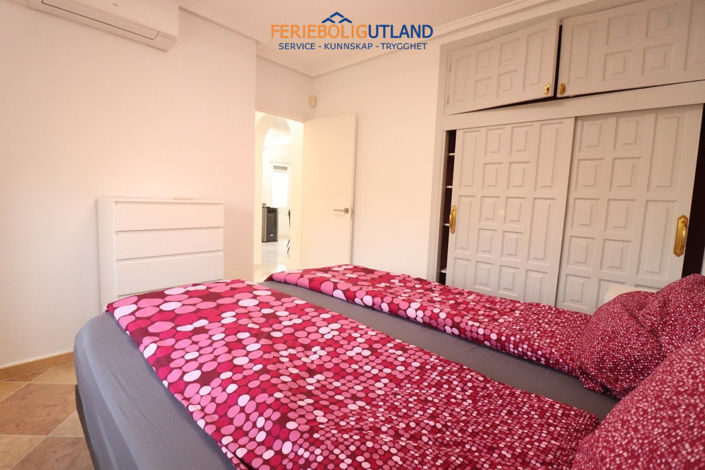 Image No.19-3 Bed Villa for sale