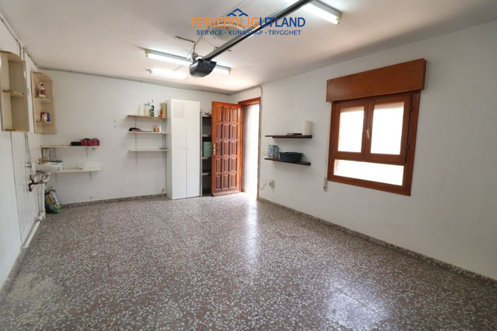 Image No.28-3 Bed Villa for sale
