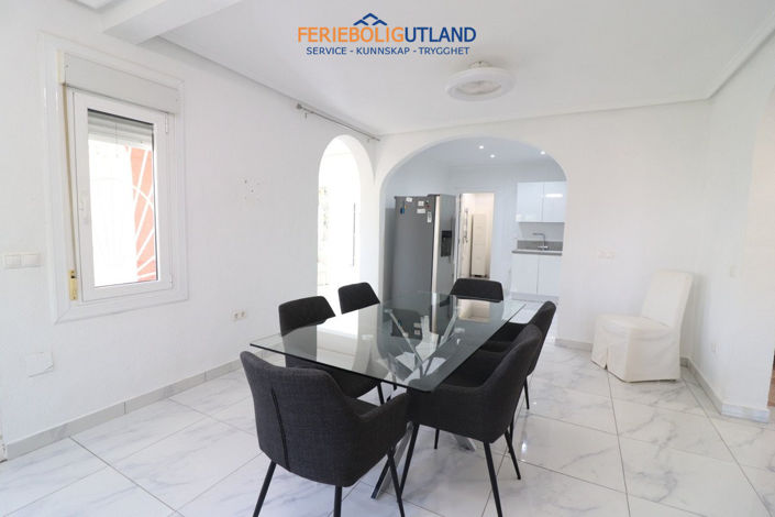 Image No.9-3 Bed Villa for sale