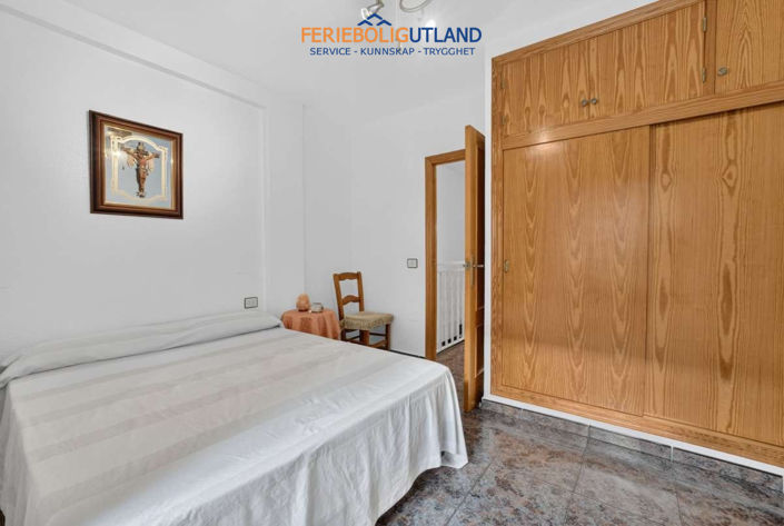 Image No.19-3 Bed Townhouse for sale