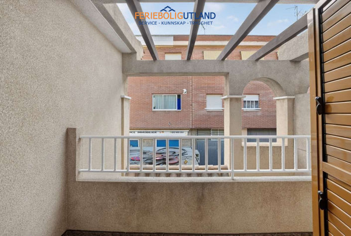 Image No.20-3 Bed Townhouse for sale