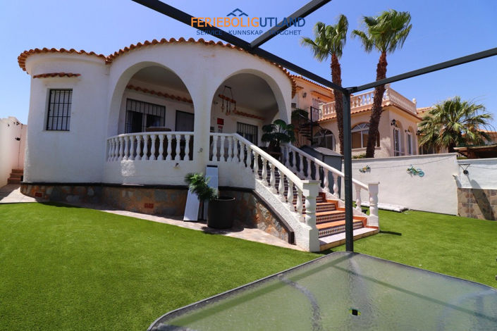 Image No.25-2 Bed Villa for sale