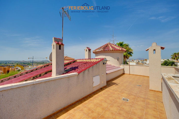 Image No.32-3 Bed Townhouse for sale