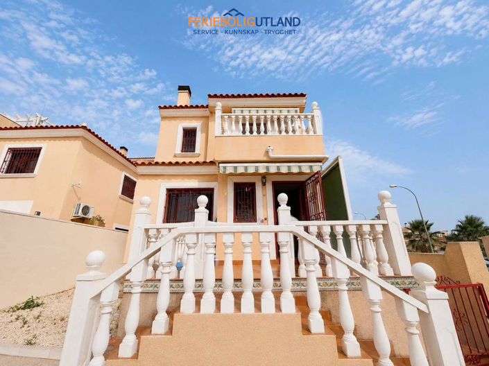 Image No.4-2 Bed Villa for sale