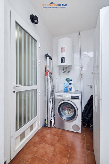 Image No.24-2 Bed Apartment for sale
