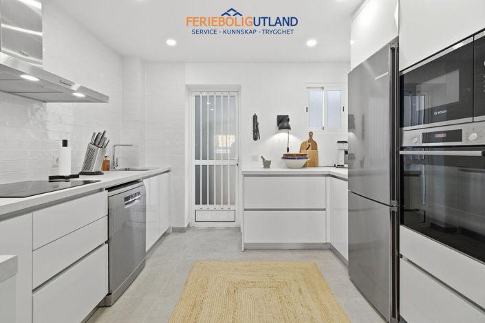 Image No.8-2 Bed Apartment for sale