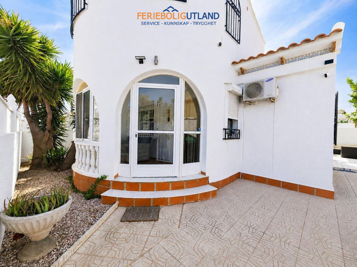Image No.20-4 Bed Villa for sale