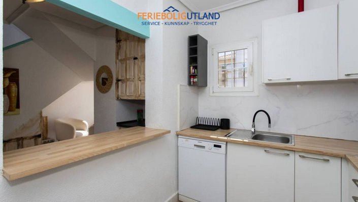 Image No.17-3 Bed Townhouse for sale