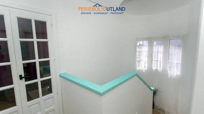 Image No.18-3 Bed Townhouse for sale