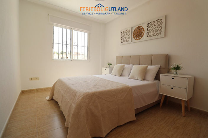 Image No.15-2 Bed Bungalow for sale