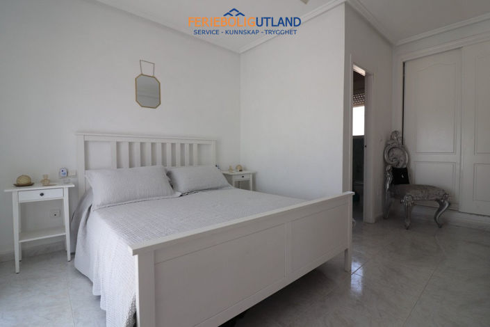 Image No.20-4 Bed Villa for sale