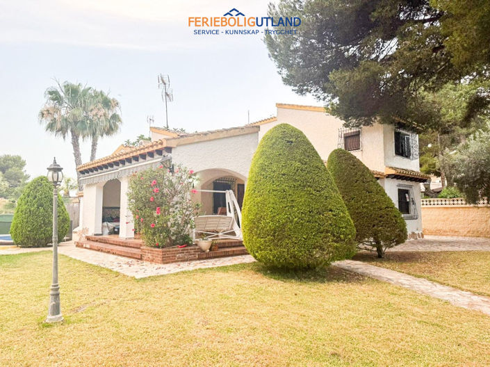 Image No.4-4 Bed Villa for sale