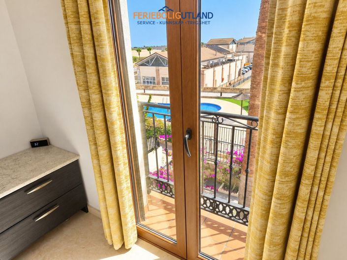 Image No.9-2 Bed Apartment for sale