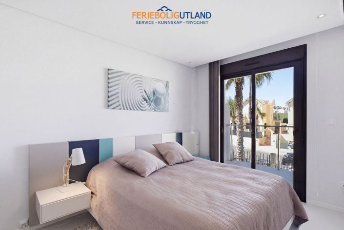 Image No.21-2 Bed Apartment for sale