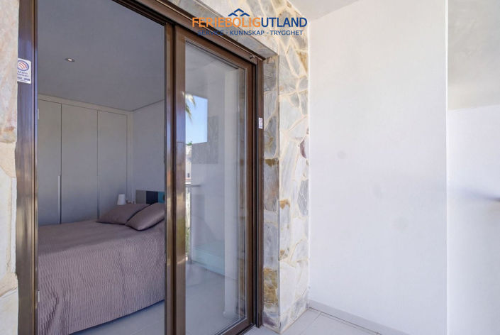Image No.23-2 Bed Apartment for sale
