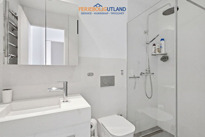 Image No.26-2 Bed Apartment for sale