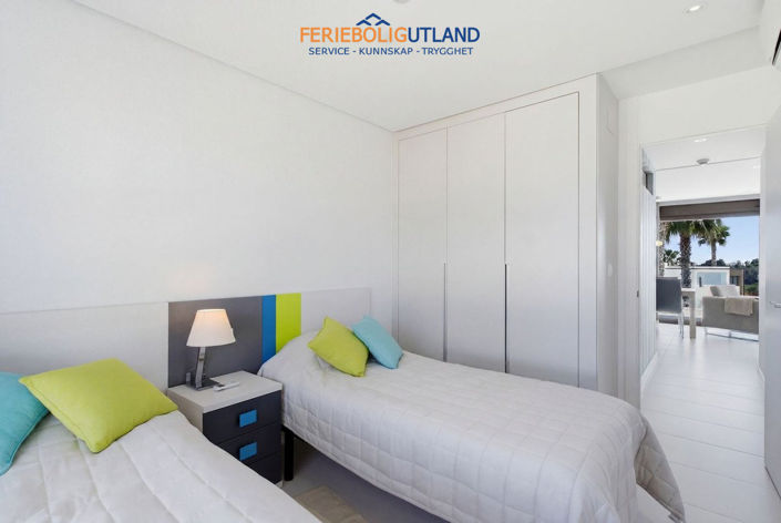 Image No.28-2 Bed Apartment for sale