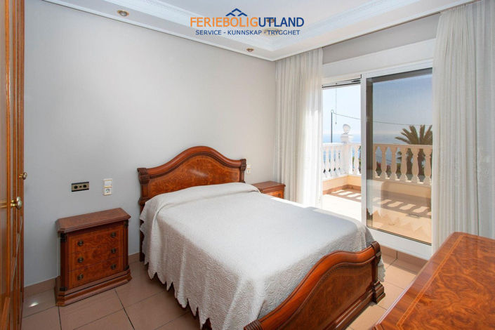 Image No.18-4 Bed Villa for sale