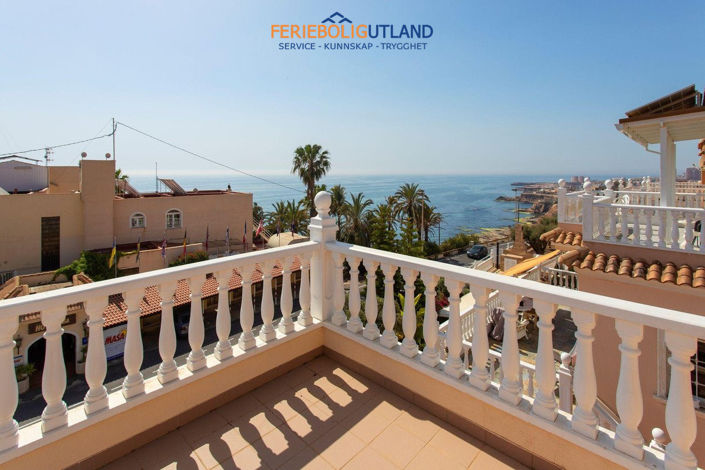 Image No.3-4 Bed Villa for sale