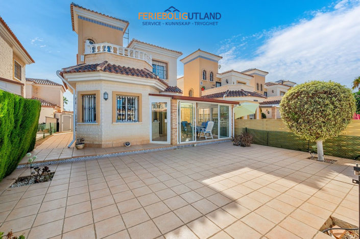 Image No.3-3 Bed Villa for sale