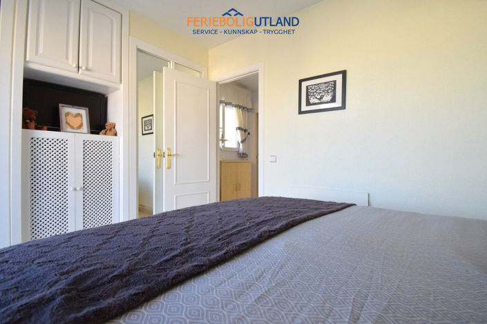 Image No.12-3 Bed Townhouse for sale