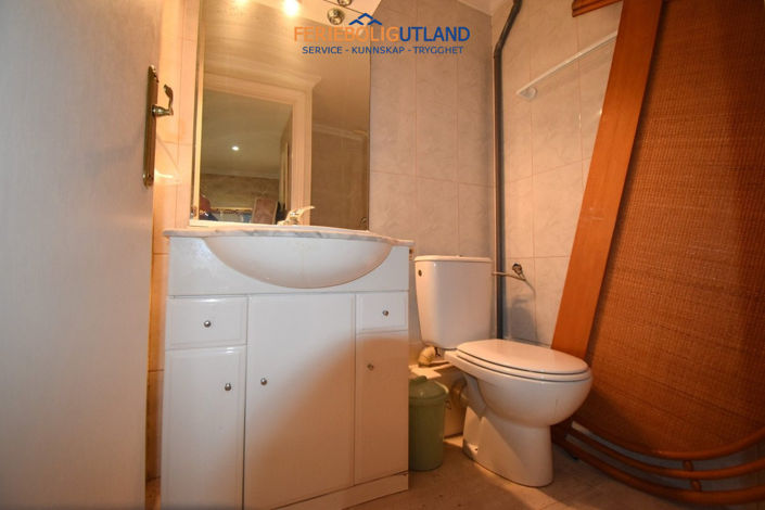 Image No.13-3 Bed Townhouse for sale