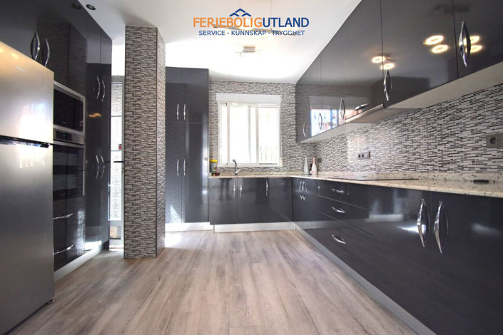 Image No.3-3 Bed Villa for sale