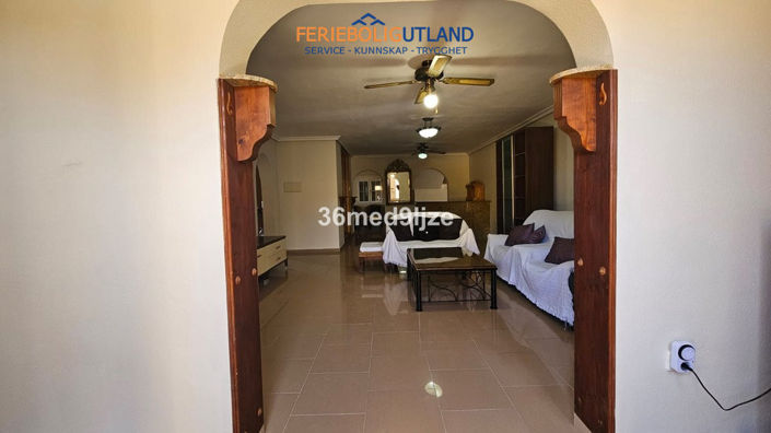 Image No.12-6 Bed Villa for sale