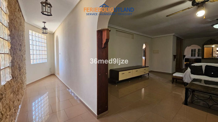 Image No.13-6 Bed Villa for sale
