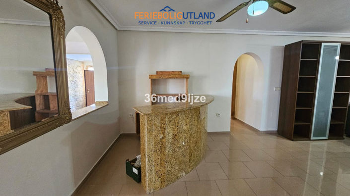 Image No.27-6 Bed Villa for sale