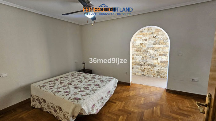 Image No.31-6 Bed Villa for sale