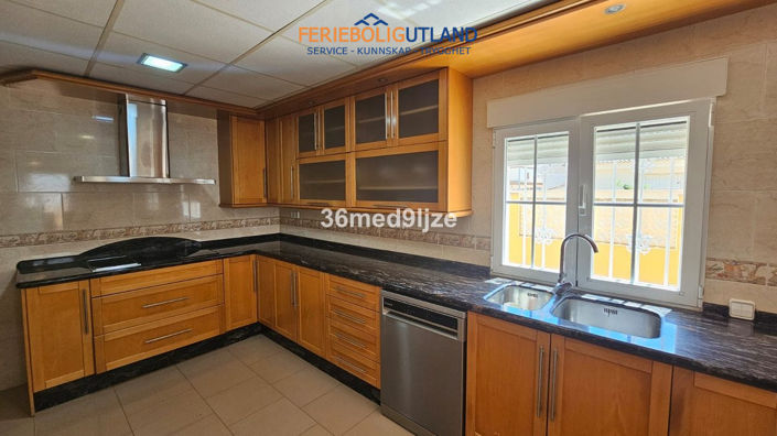 Image No.40-6 Bed Villa for sale