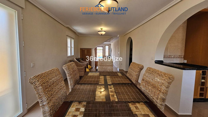 Image No.46-6 Bed Villa for sale
