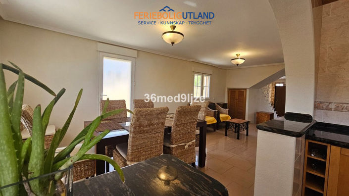 Image No.48-6 Bed Villa for sale