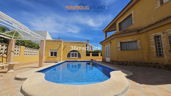 Image No.7-6 Bed Villa for sale