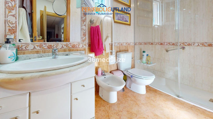 Image No.8-2 Bed Apartment for sale
