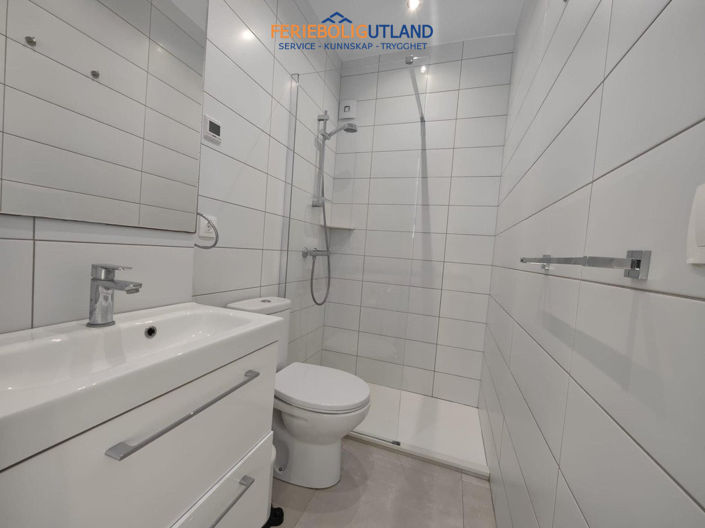 Image No.21-3 Bed Apartment for sale