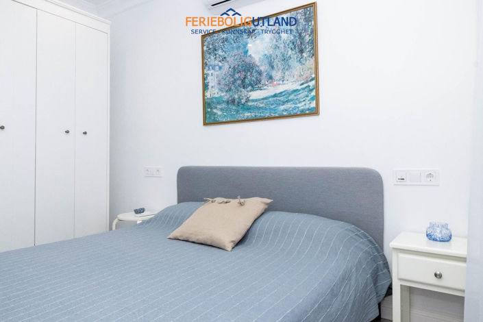 Image No.19-3 Bed Townhouse for sale