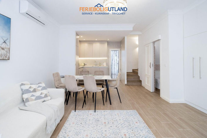 Image No.7-3 Bed Townhouse for sale