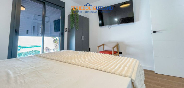 Image No.23-3 Bed Townhouse for sale