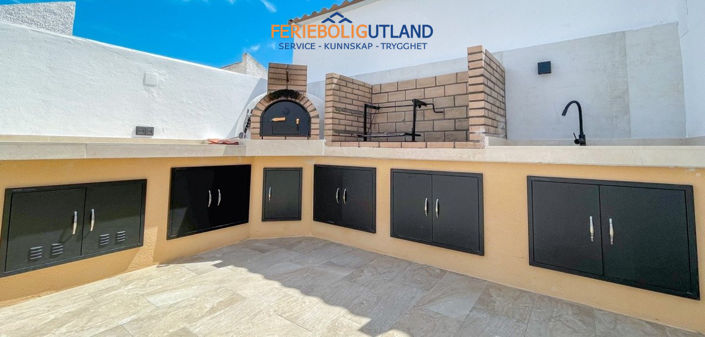 Image No.35-3 Bed Townhouse for sale