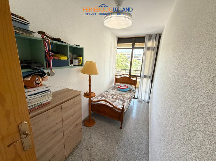 Image No.12-3 Bed Apartment for sale