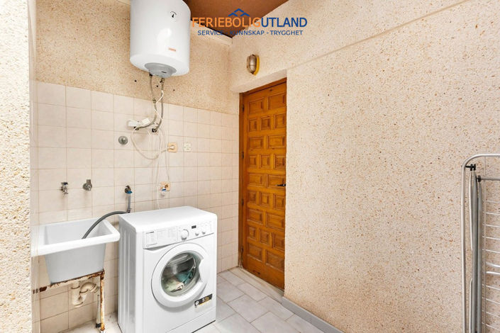 Image No.24-3 Bed Townhouse for sale
