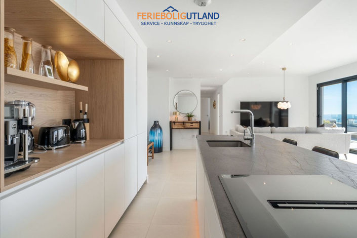 Image No.9-3 Bed Apartment for sale