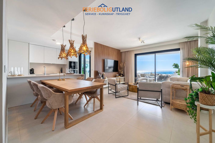 Image No.11-3 Bed Apartment for sale