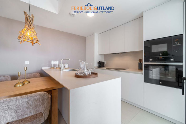 Image No.17-3 Bed Apartment for sale